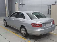 Mercedes-Benz E CLASS лот № 38047 оценка 4  с аукциона в Японии 5