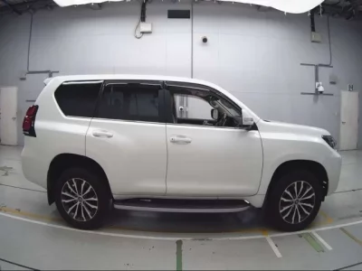 Toyota LAND CRUISER PRADO  с аукциона в Японии