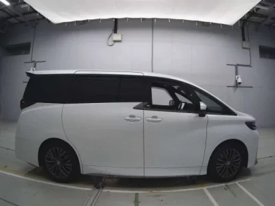 Toyota VELLFIRE  с аукциона в Японии