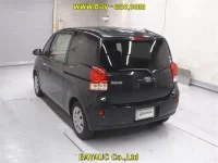 Toyota PORTE лот № 10002 оценка 4  с аукциона в Японии 1