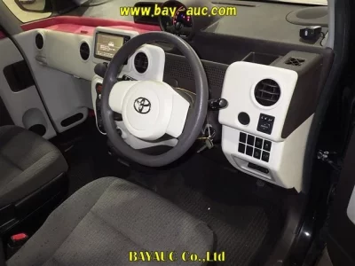 Toyota PORTE  с аукциона в Японии