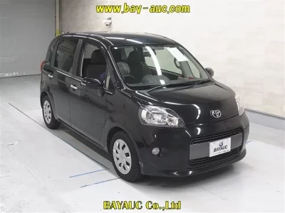 Toyota PORTE  с аукциона в Японии