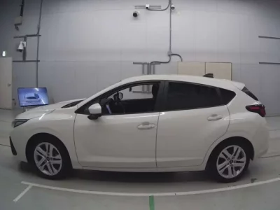 Subaru IMPREZA  с аукциона в Японии