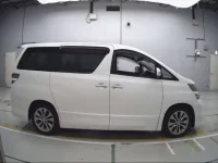 Toyota VELLFIRE лот № 10076 оценка 3.5  с аукциона в Японии 2