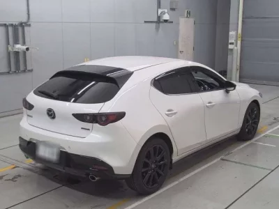 Mazda MAZDA3  с аукциона в Японии