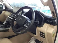 Toyota LAND CRUISER лот № 36064 оценка 4.5  с аукциона в Японии 6