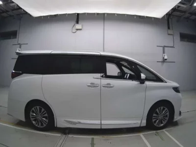 Toyota ALPHARD  с аукциона в Японии