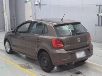 Volkswagen POLO лот № 38096 оценка 4  с аукциона в Японии 5