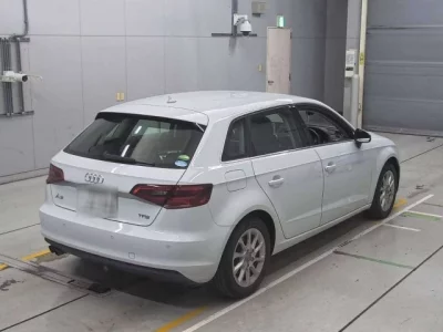 Audi A3  с аукциона в Японии
