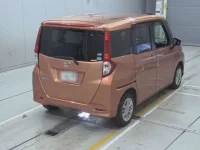 Toyota ROOMY лот № 10105 оценка 4  с аукциона в Японии 1