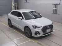 Audi Q3 лот № 38108 оценка R  с аукциона в Японии 4