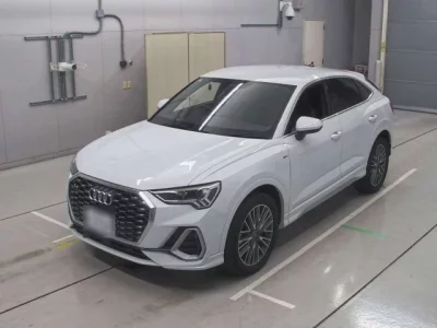 Audi Q3  с аукциона в Японии