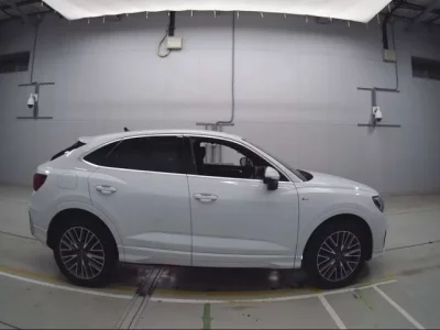 Audi Q3  с аукциона в Японии