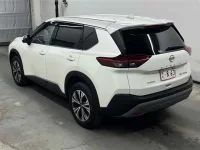 Nissan X-TRAIL лот № 30063 оценка 4.5  с аукциона в Японии 1