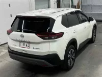 Nissan X-TRAIL лот № 30063 оценка 4.5  с аукциона в Японии 4