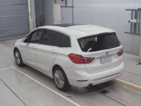 BMW 2-Series лот № 38115 оценка 4  с аукциона в Японии 5