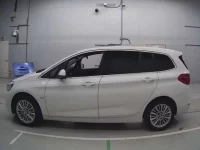 BMW 2-Series лот № 38115 оценка 4  с аукциона в Японии 3