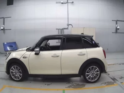 BMW MINI  с аукциона в Японии