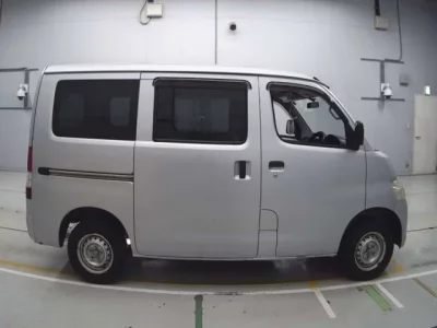 Toyota TOWN ACE VAN  с аукциона в Японии