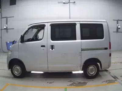 Toyota TOWN ACE VAN  с аукциона в Японии