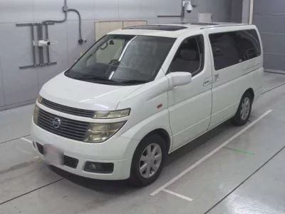 Nissan ELGRAND  с аукциона в Японии
