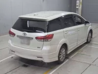 Toyota WISH лот № 10147 оценка 3.5  с аукциона в Японии 1
