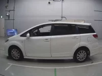 Toyota WISH лот № 10147 оценка 3.5  с аукциона в Японии 3