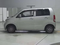 Mazda AZ WAGON лот № 9205 оценка RA  с аукциона в Японии 3