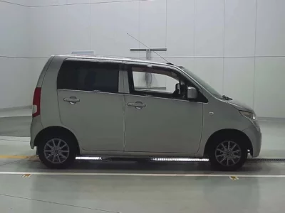 Mazda AZ WAGON  с аукциона в Японии