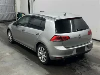 Volkswagen GOLF лот № 35017 оценка 4  с аукциона в Японии 1