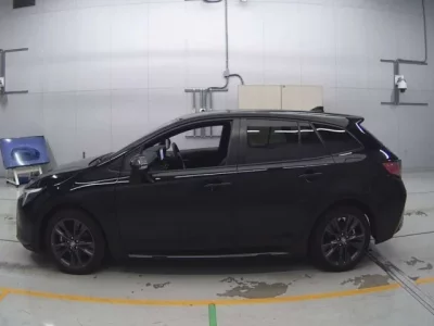 Toyota COROLLA TOURING  с аукциона в Японии