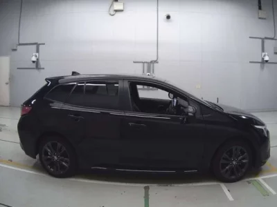 Toyota COROLLA TOURING  с аукциона в Японии
