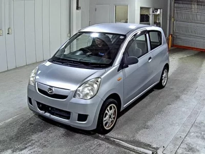 Daihatsu MIRA  с аукциона в Японии