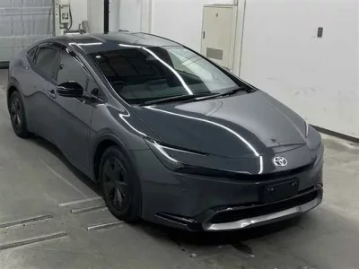 Toyota PRIUS  с аукциона в Японии