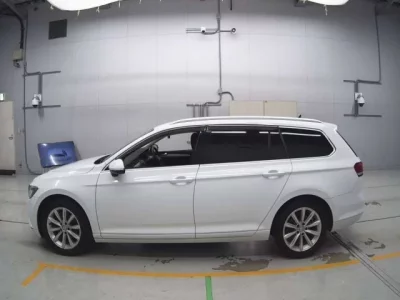Volkswagen PASSAT VARIANT