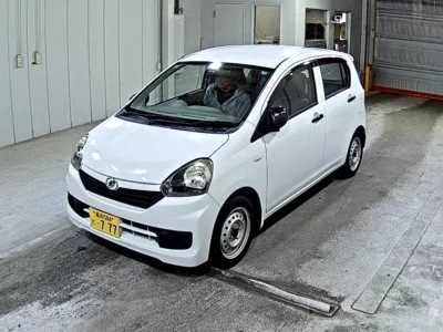 Daihatsu MIRA E S  с аукциона в Японии