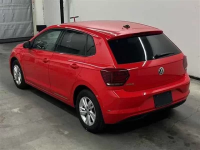 Volkswagen POLO  с аукциона в Японии