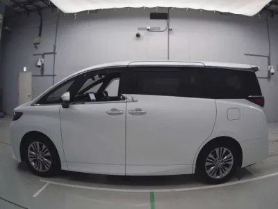 Toyota ALPHARD  с аукциона в Японии