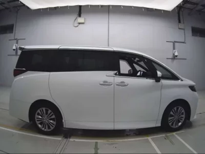 Toyota ALPHARD  с аукциона в Японии