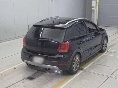 Volkswagen CROSS POLO