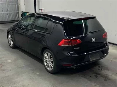 Volkswagen GOLF  с аукциона в Японии
