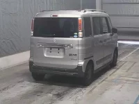 Suzuki SPACIA GEAR лот № 33 оценка 4.5  с аукциона в Японии 1