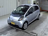 Mitsubishi I лот № 8110 оценка R  с аукциона в Японии 3