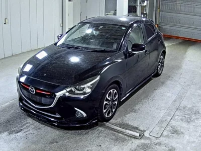 Mazda DEMIO  с аукциона в Японии