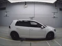 Volkswagen GOLF лот № 38166 оценка 4.5  с аукциона в Японии 2