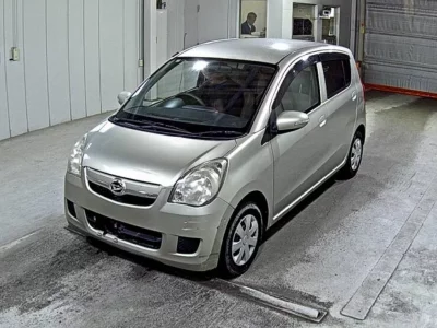 Daihatsu MIRA  с аукциона в Японии