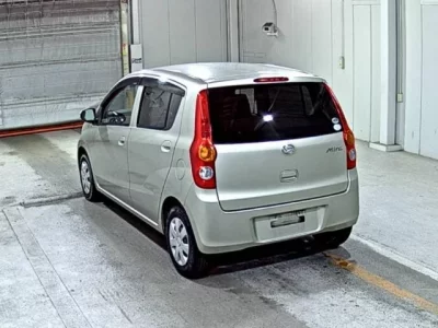 Daihatsu MIRA  с аукциона в Японии