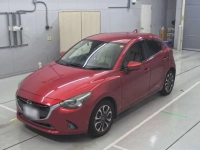 Mazda DEMIO  с аукциона в Японии