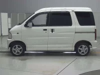 Daihatsu Atrai Wagon лот № 9261 оценка 3.5  с аукциона в Японии 3