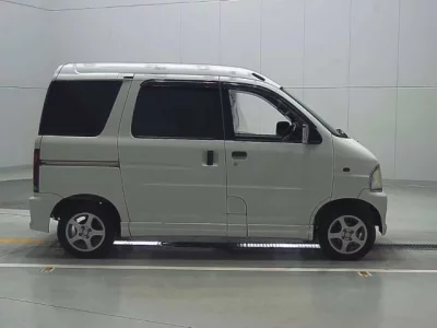Daihatsu Atrai Wagon  с аукциона в Японии